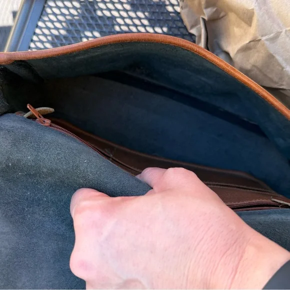 Vintage Dooney & Burke - Picture 5 of 6